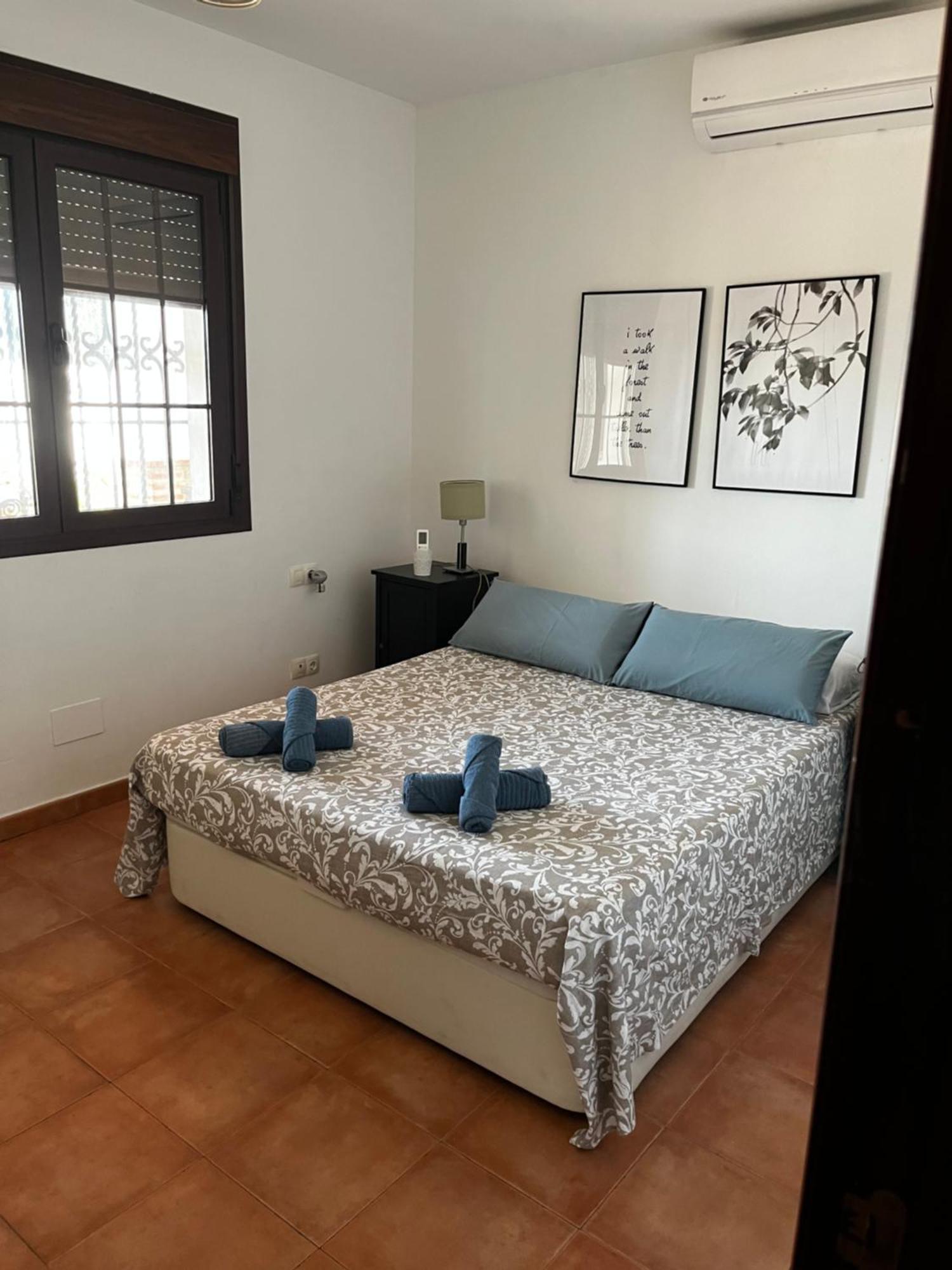 הוילה La Cala Del Moral Bonito Chalet En La Cala Con Gran Jardin Privado מראה חיצוני תמונה