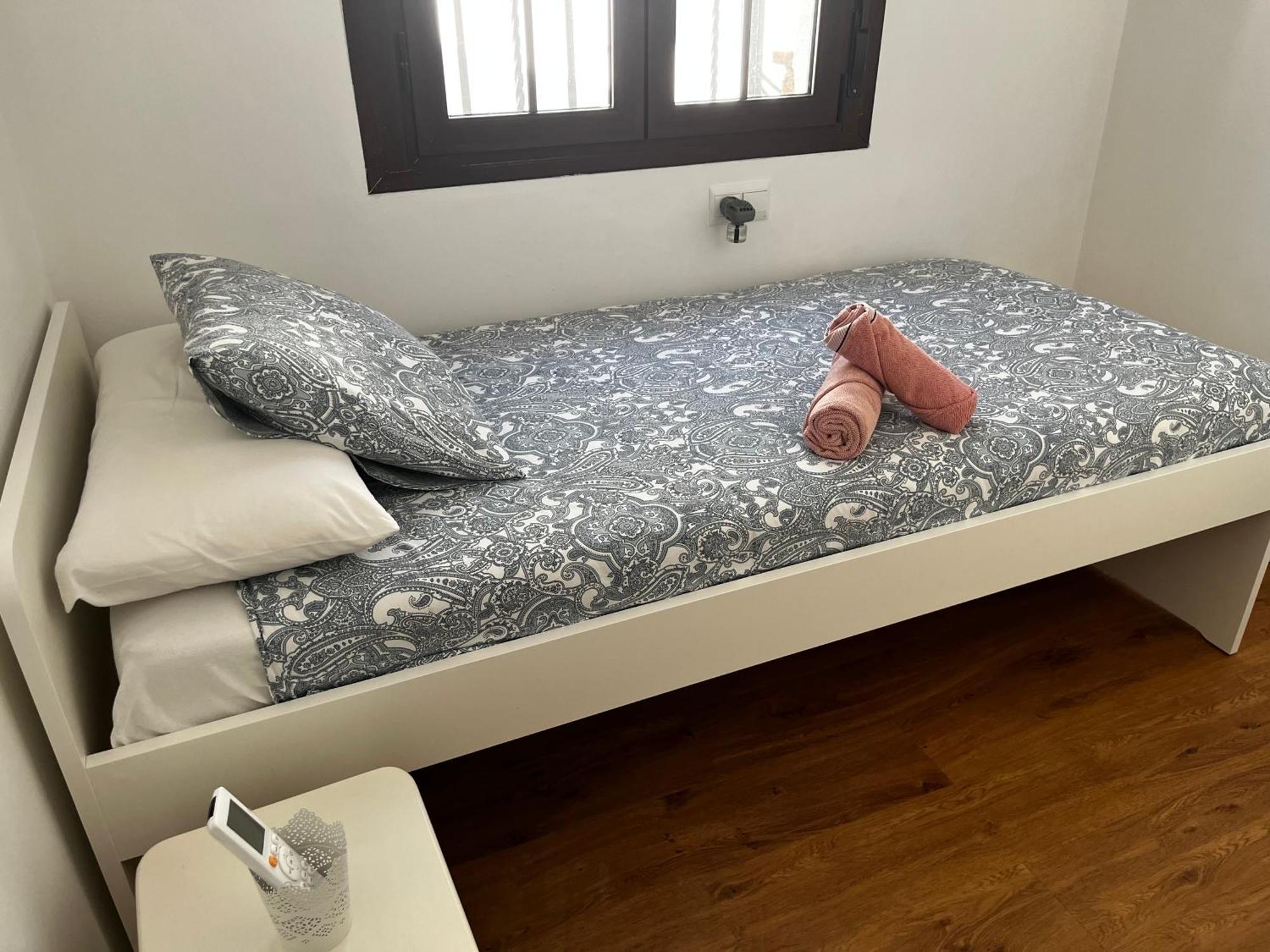 הוילה La Cala Del Moral Bonito Chalet En La Cala Con Gran Jardin Privado מראה חיצוני תמונה