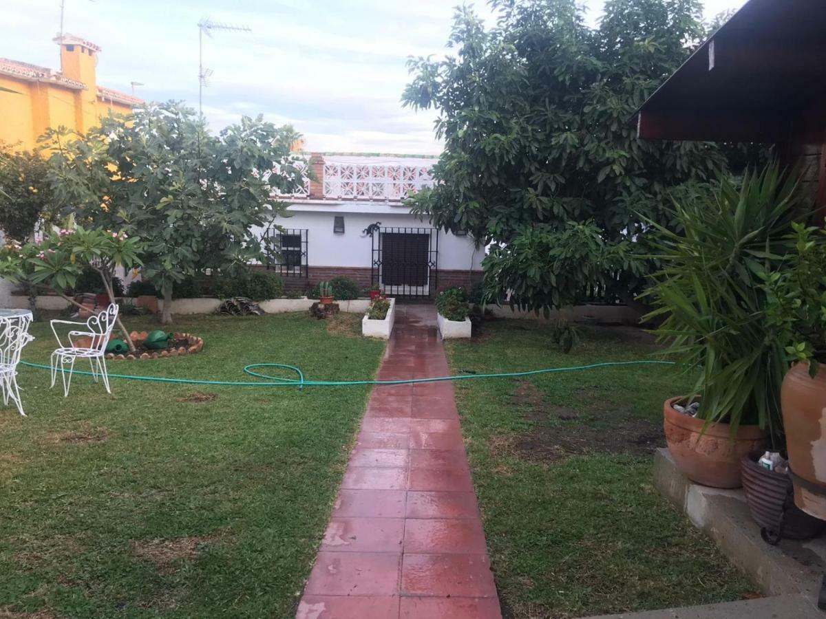 הוילה La Cala Del Moral Bonito Chalet En La Cala Con Gran Jardin Privado מראה חיצוני תמונה